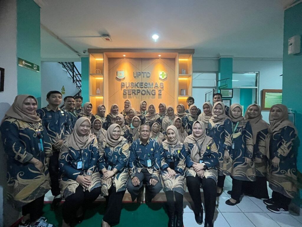 Seragam batik instansi untuk staf UPTD Puskesmas Serpong 2
